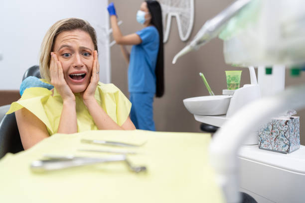 Best Emergency Tooth Extraction in East Niles, CA